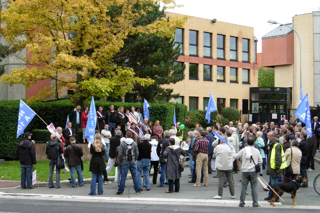 Rassemblement devant le CG du Val d'Oise
